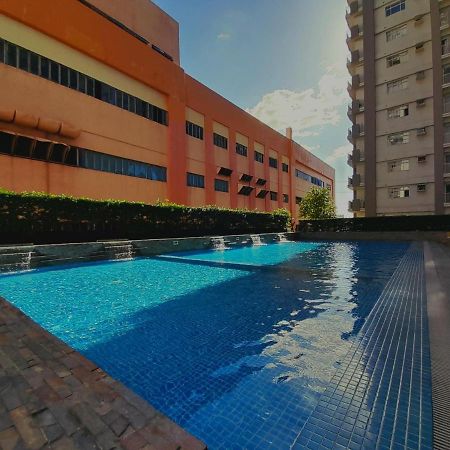 Laureano Di Trevi Tower Aparthotel Manila Kültér fotó
