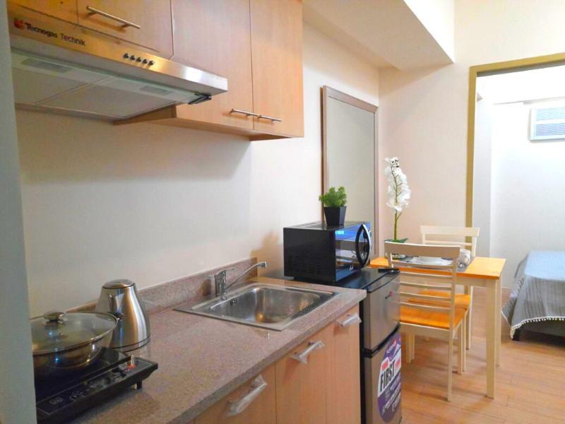 Laureano Di Trevi Tower Aparthotel Manila Kültér fotó